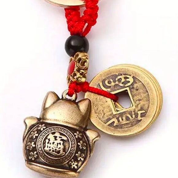 Prosperity cat keychain - Picture 3 of 5